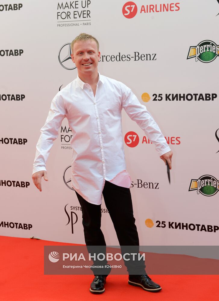 25-й Открытый российский кинофестиваль "Кинотавр". День первый