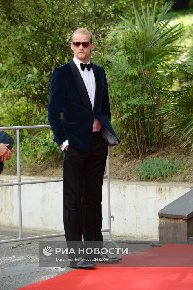 25-й Открытый российский кинофестиваль "Кинотавр". День первый