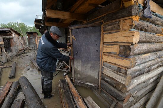 Последствия паводка в Республике Алтай