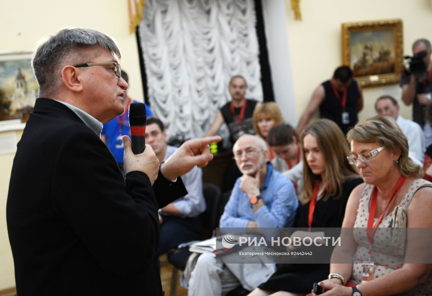 25-й Открытый российский кинофестиваль "Кинотавр". День второй