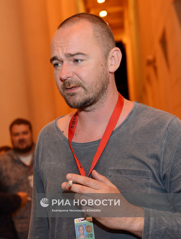 25-й Открытый российский кинофестиваль "Кинотавр". День второй