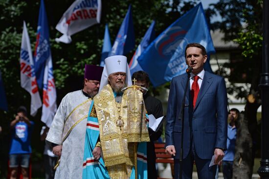 Церемония открытия памятника Сергию Радонежскому в Симферополе