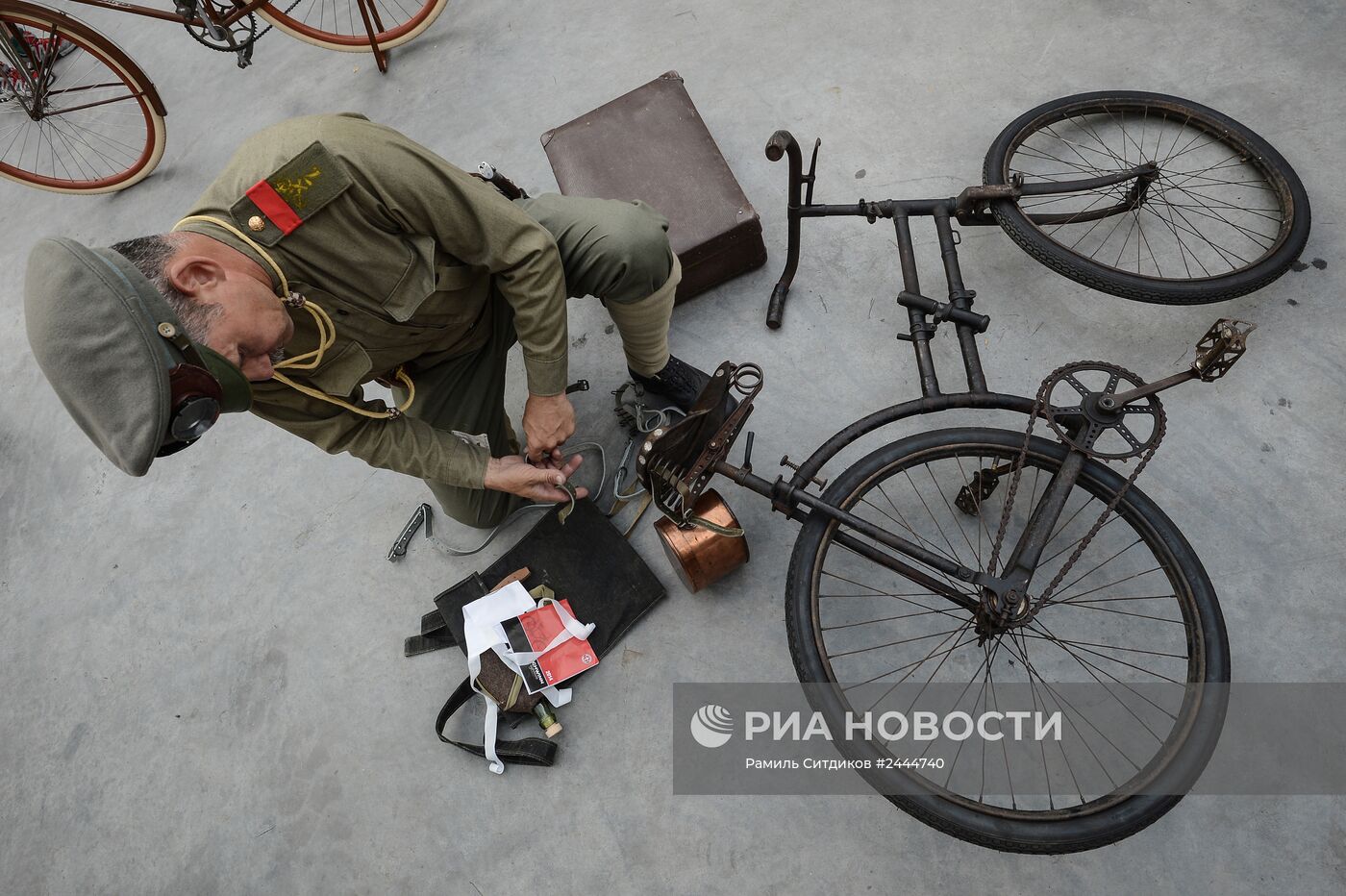 Исторический велопробег в парке "Сокольники" в Москве