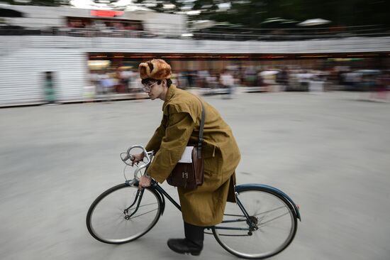 Исторический велопробег в парке "Сокольники" в Москве