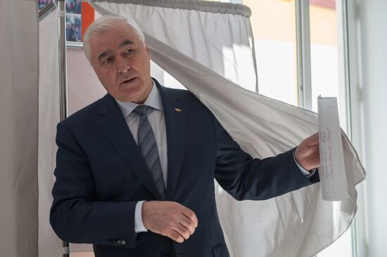 Парламентские выборы в Южной Осетии