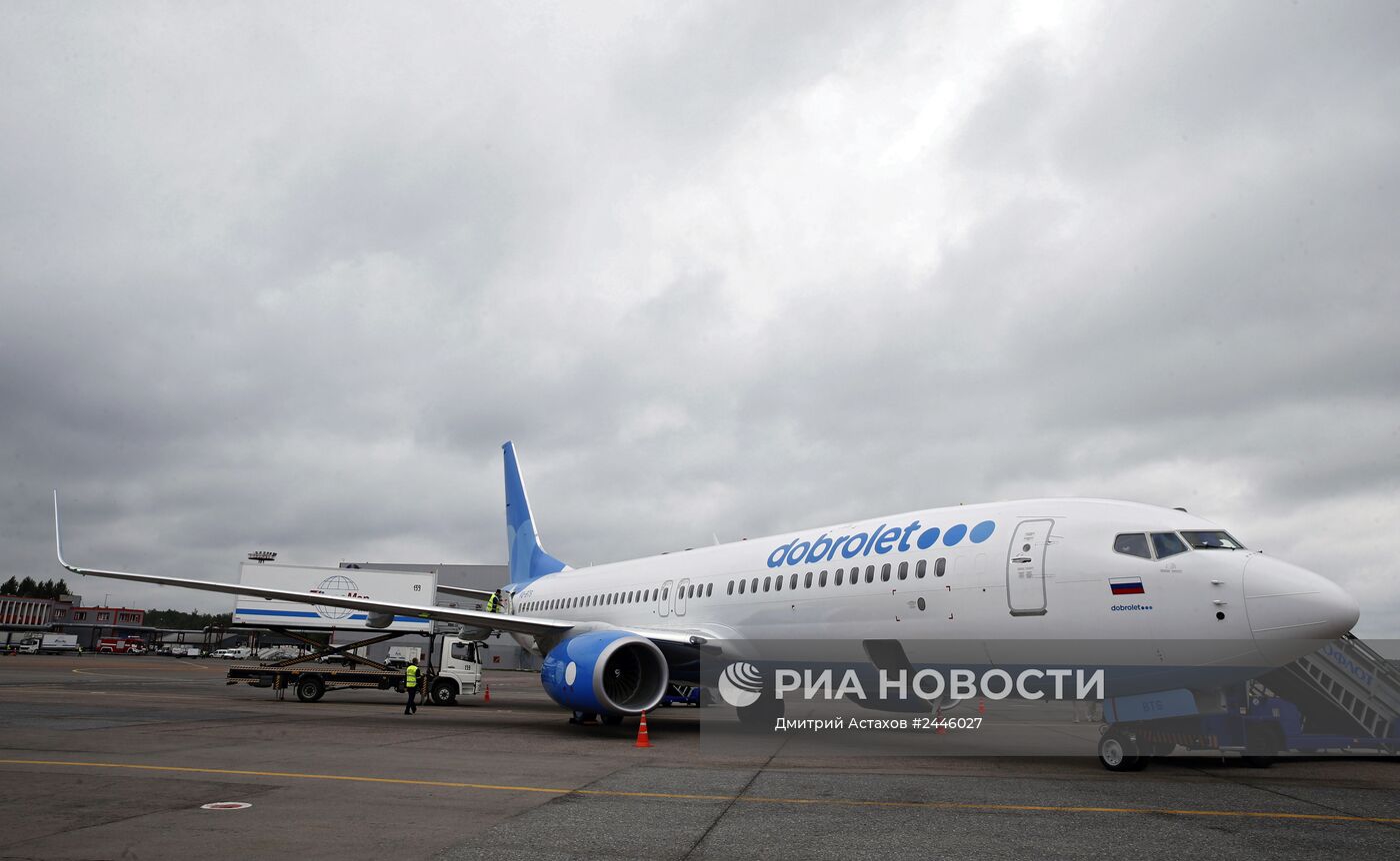 Д.Медведев принял участие в отправке первого рейса авиакомпании "Добролет"