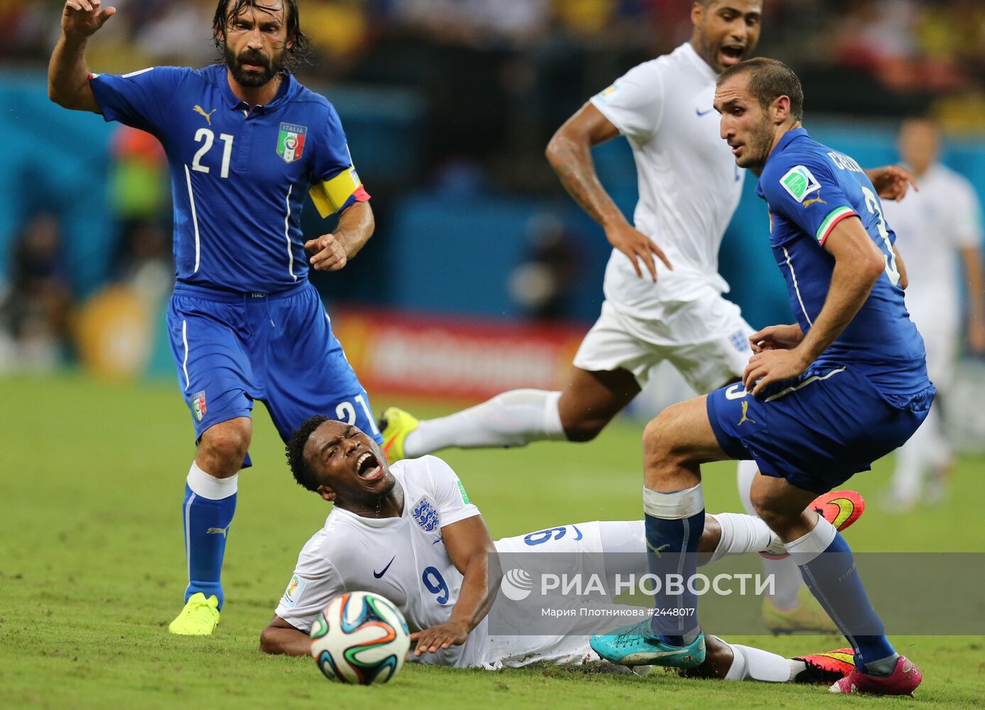 Футбол. Чемпионат мира - 2014. Матч Англия - Италия