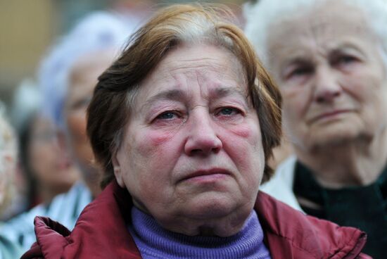 Панихида памяти по погибшим членам экипажа самолета Ил-76 во Львове