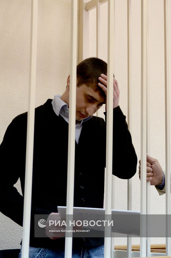 Оглашение приговора по делу сотрудников ОВД "Дальний"