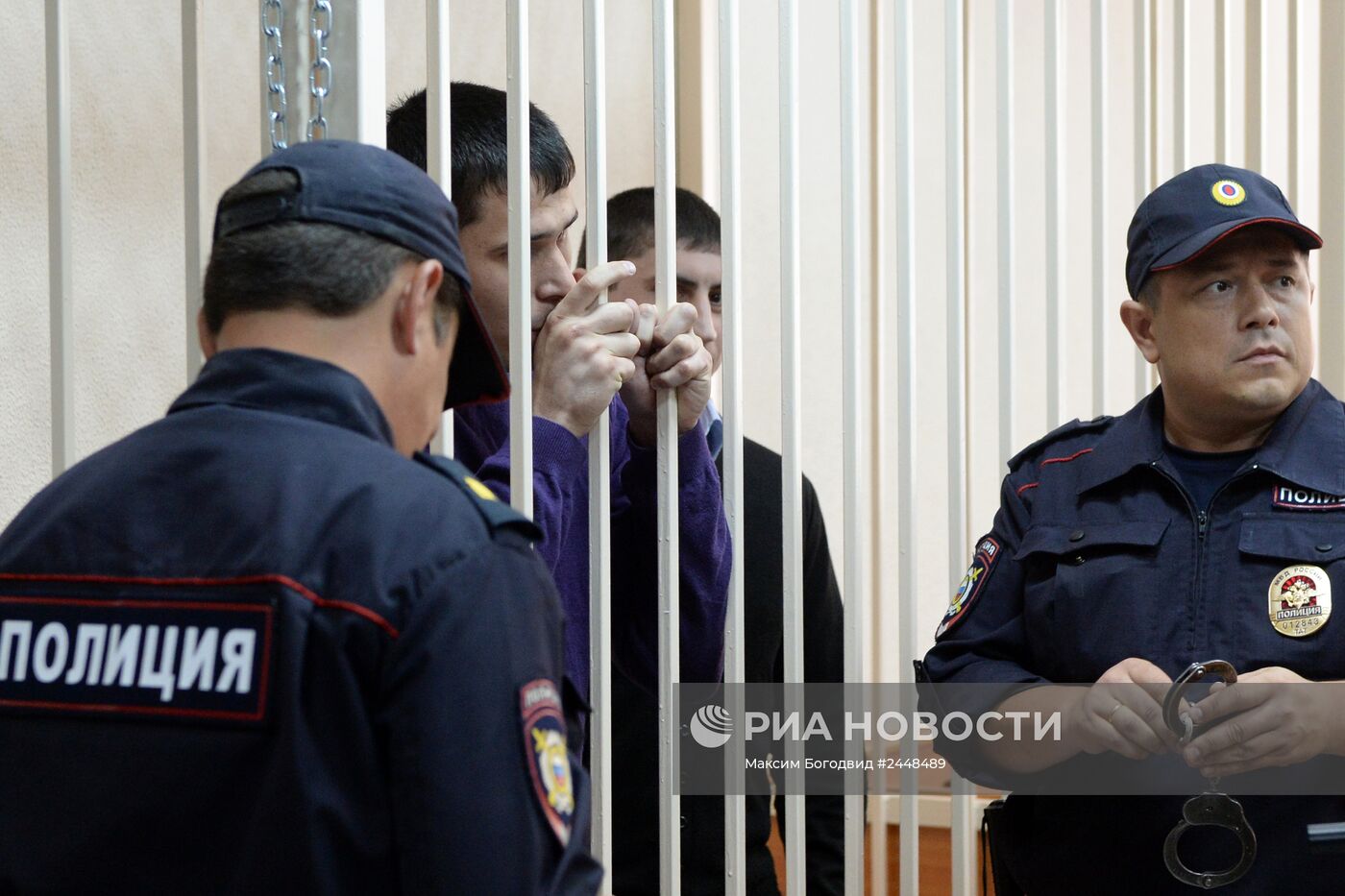 Оглашение приговора по делу сотрудников ОВД "Дальний"