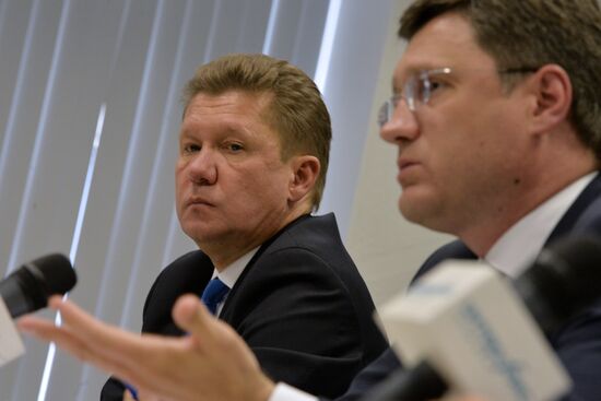 Пресс-конференция министра энергетики РФ А. Новака и главы "Газпрома" А. Миллера