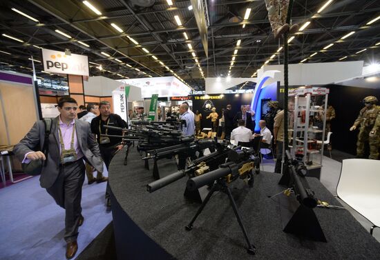 Международная выставка вооружений и военной техники Eurosatory 2014. День второй