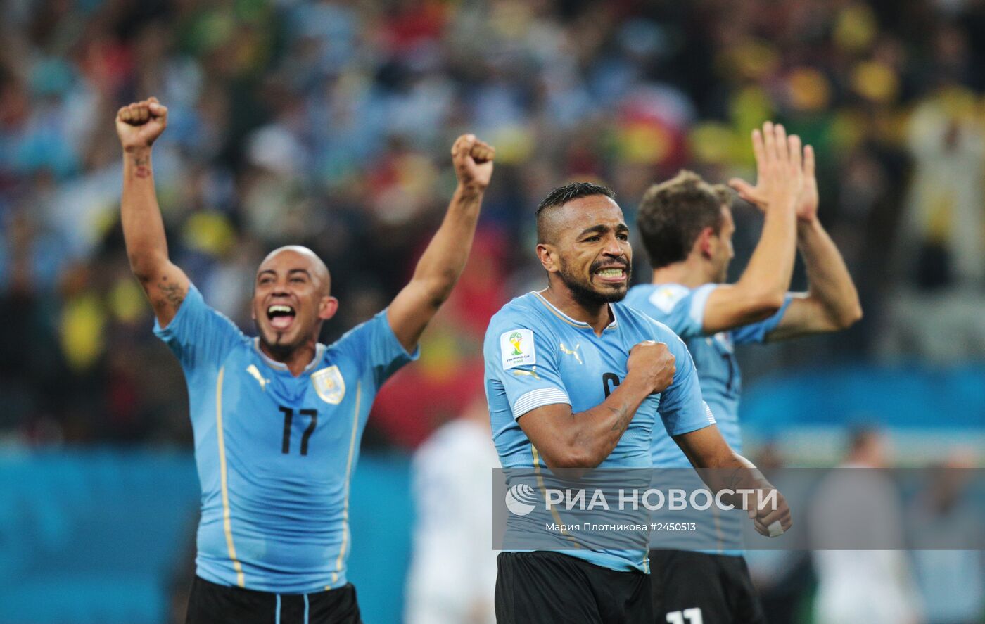 Футбол. Чемпионат мира - 2014. Матч Уругвай - Англия