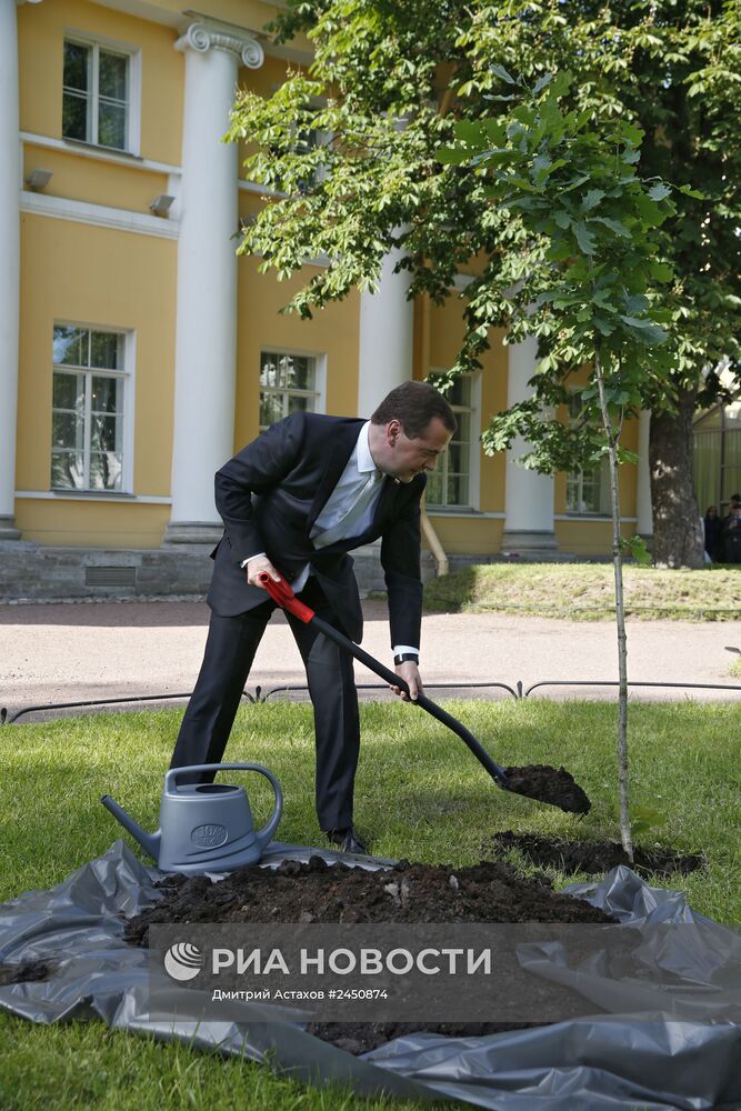 Рабочая поездка Д.Медведева в Северо-Западный ФО