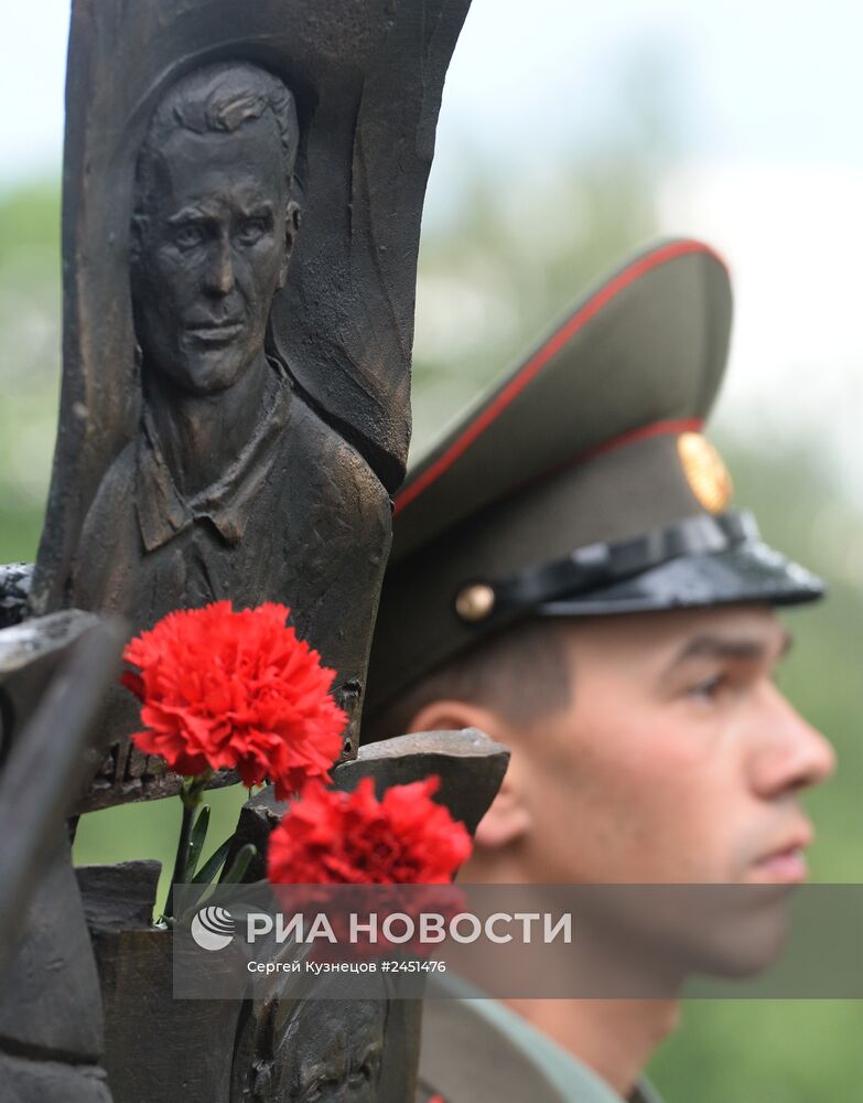 Открытие мемориала жертвам немецкого пересыльного лагеря "Дулаг-184" в Вязьме