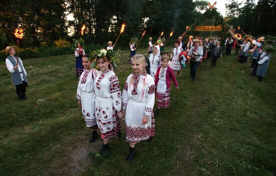 Праздник летнего солнцестояния Купалье в Белоруссии