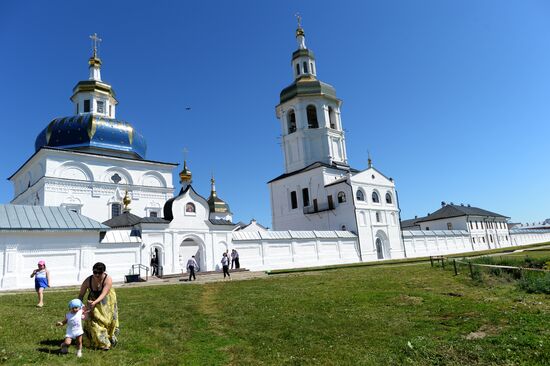 Абалакский Знаменский мужской монастырь