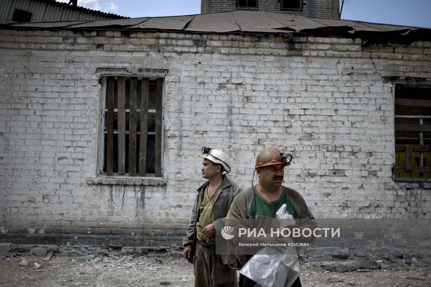 Последствия артиллерийского обстрела города Приволье в Луганской области |  РИА Новости Медиабанк