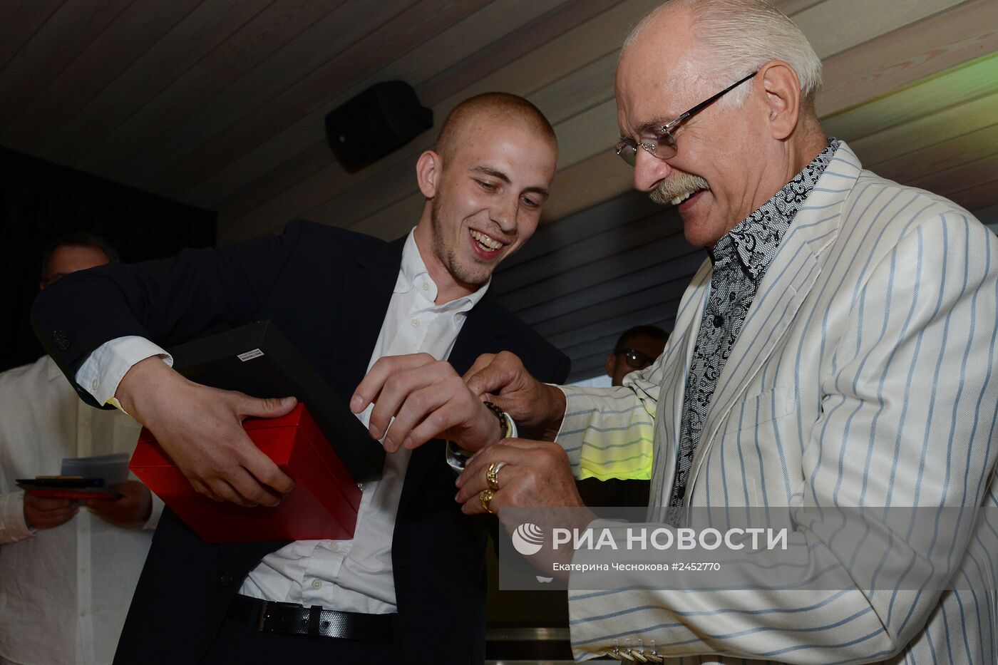 Вечеринка "White party" в честь вручения премии "Аванс" молодым талантам кино