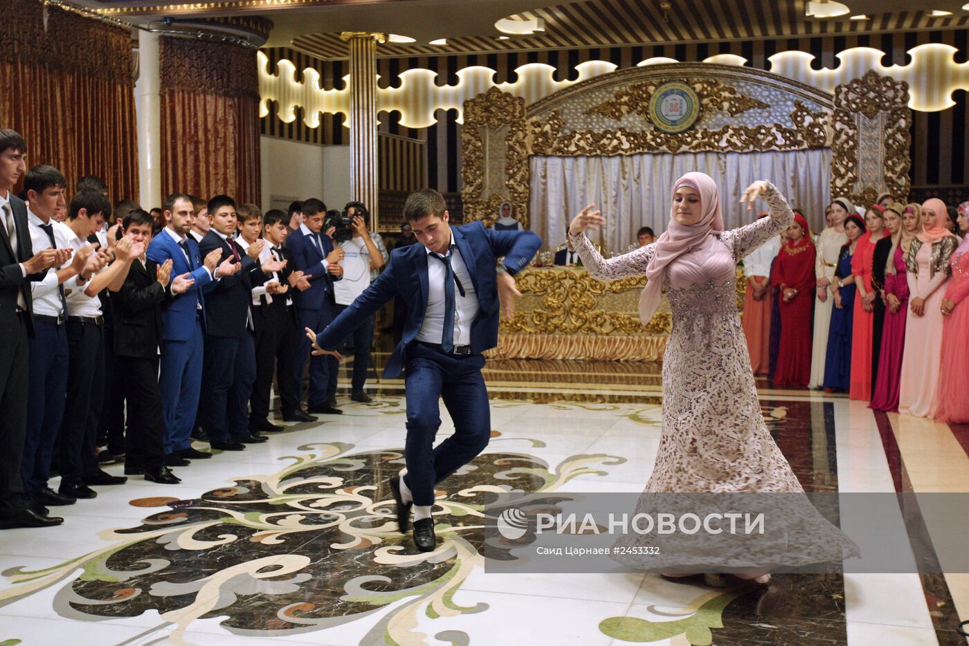 Республиканский выпускной вечер в Чечне