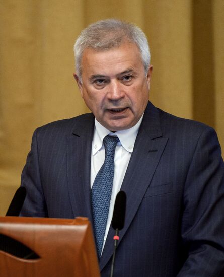 Годовое собрание ОАО "Лукойл"