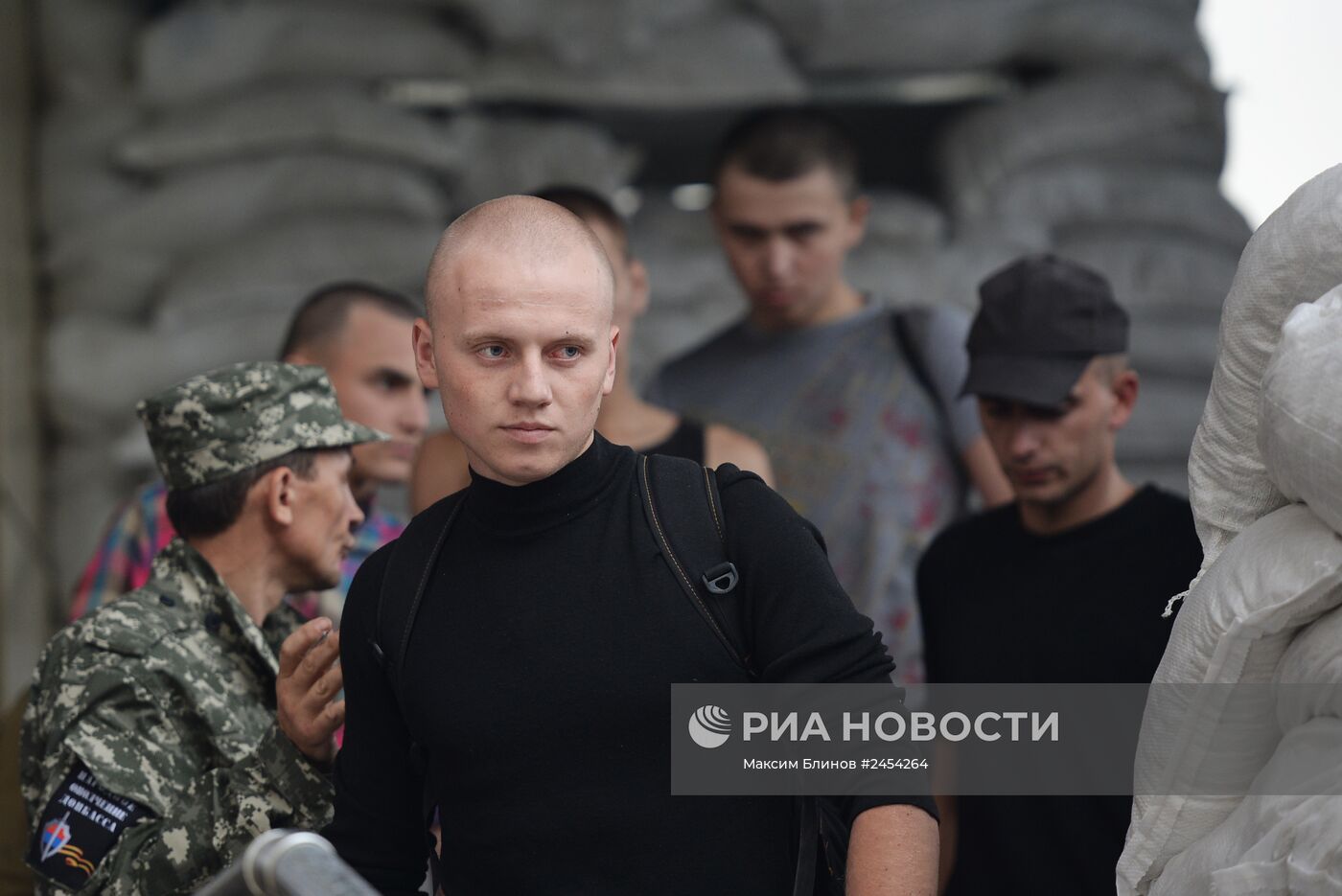 Освобождение украинских военнослужащих, задержанных в воинской части №3004 в Донецке