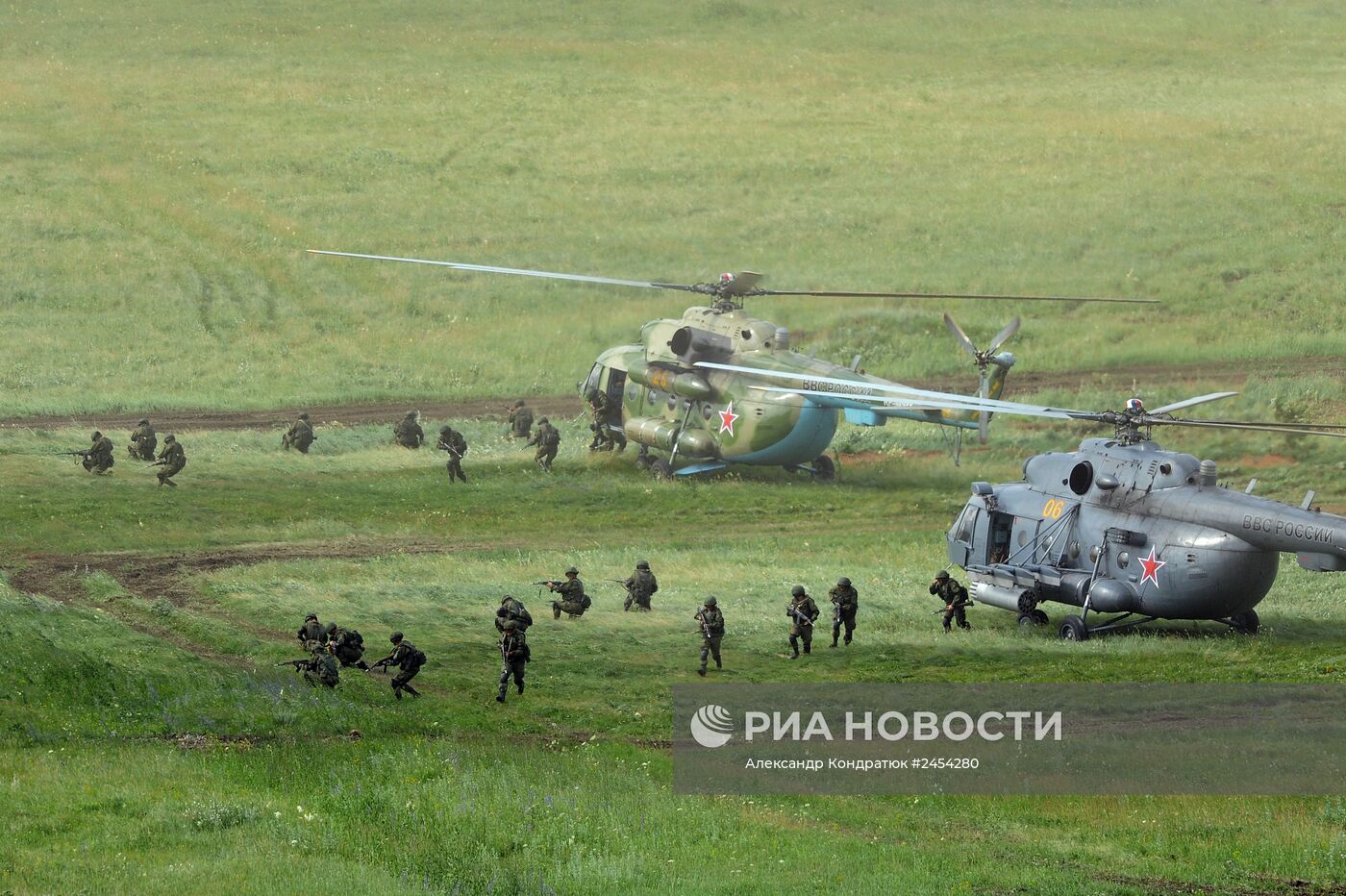 Учения войск Центрального военного округа на полигоне Чебаркуль