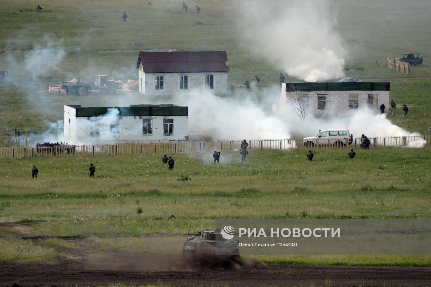 Учения войск Центрального военного округа на полигоне Чебаркуль