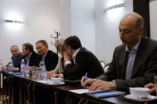 Второй раунд консультаций по мирному урегулированию ситуации на юго-востоке Украины