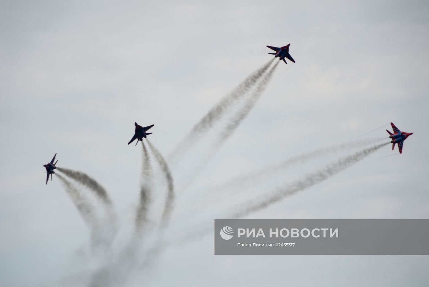 Авиационный фестиваль "Крылья Пармы" в Перми