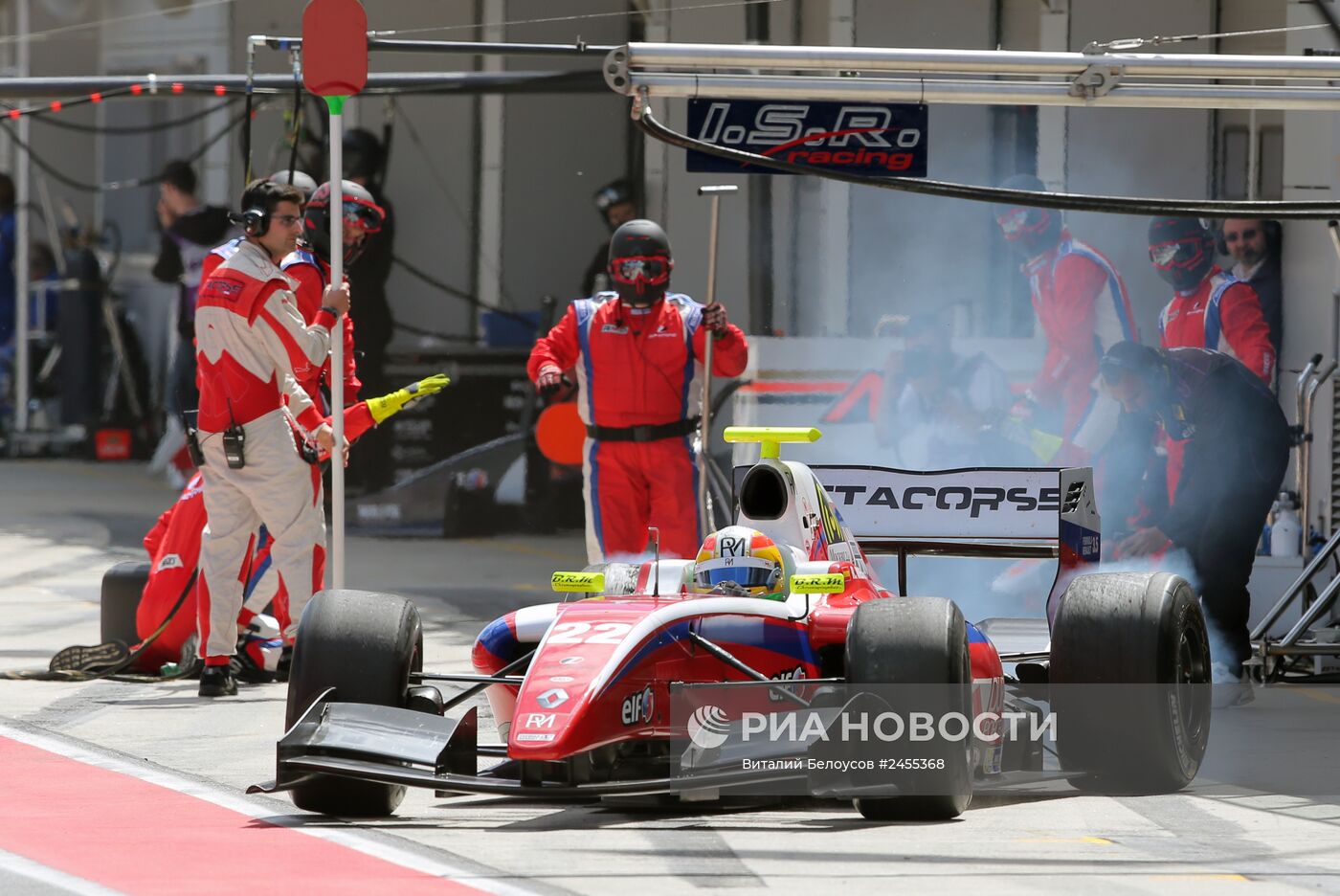 Автоспорт. Мировая серия "Рено". Российский этап. Второй день