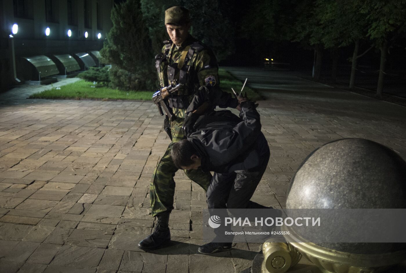 Группа быстрого реагирования народного ополчения в Луганске