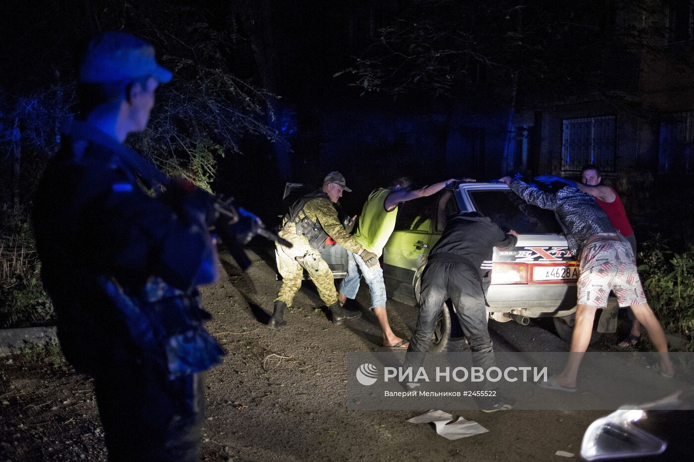 Группа быстрого реагирования народного ополчения в Луганске