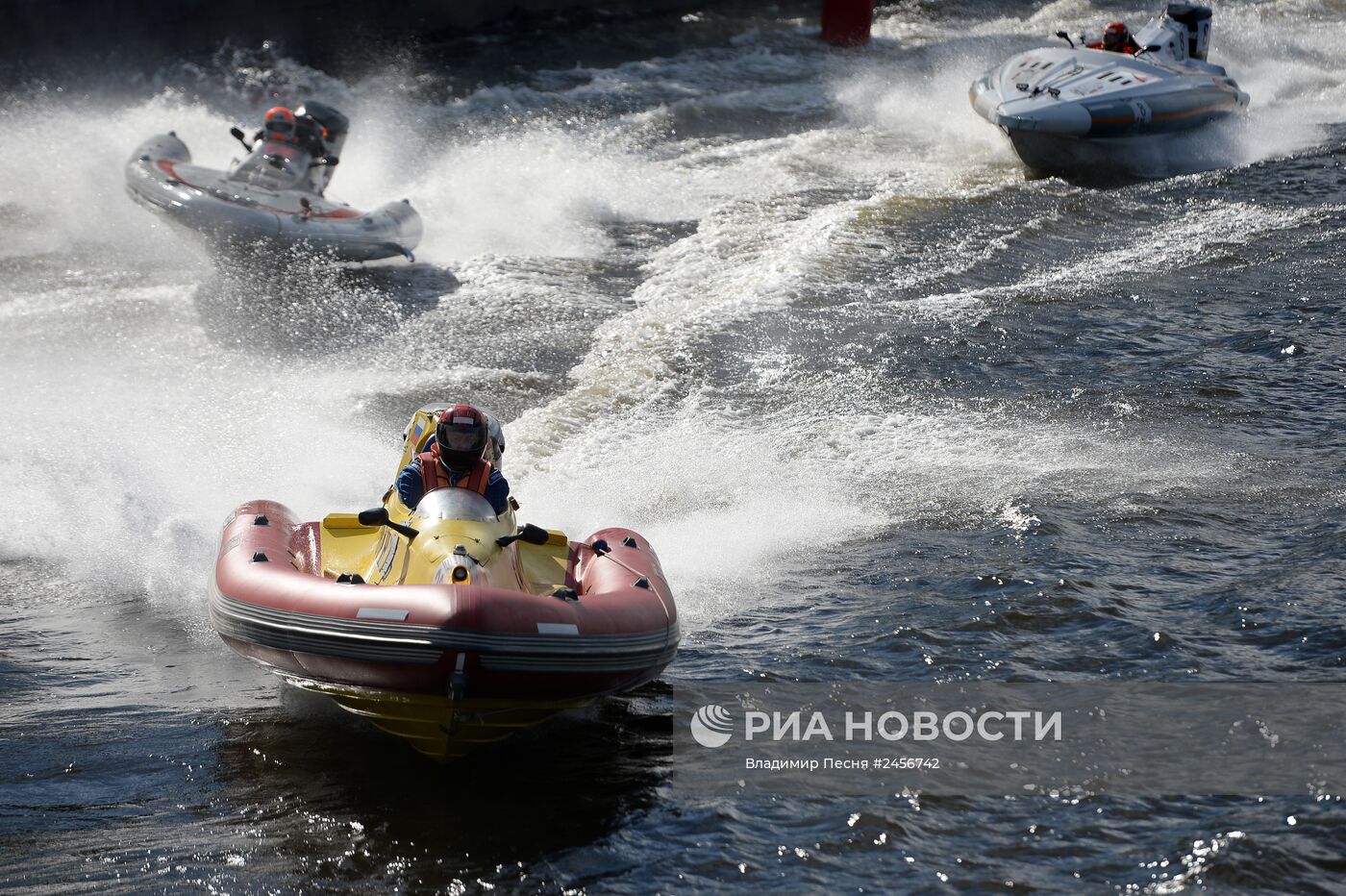 Чемпионат мира по водно-моторному спорту в Санкт-Петербурге