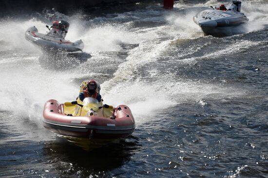 Чемпионат мира по водно-моторному спорту в Санкт-Петербурге