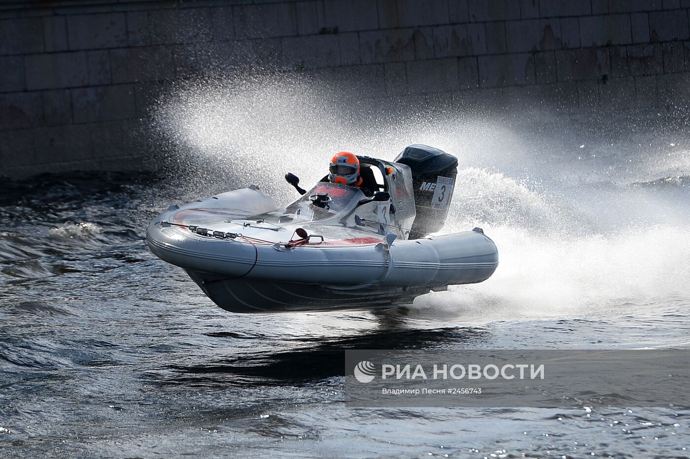 Чемпионат мира по водно-моторному спорту в Санкт-Петербурге