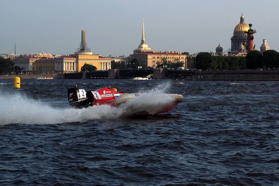 Чемпионат мира по водно-моторному спорту в Санкт-Петербурге