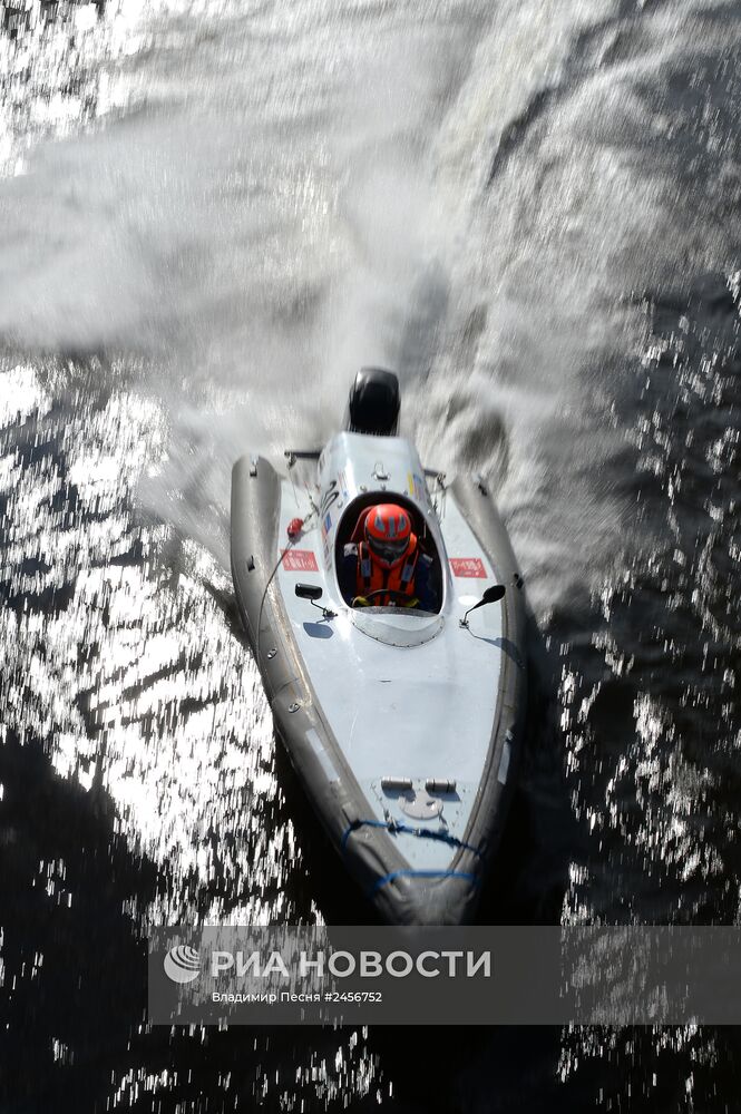 Чемпионат мира по водно-моторному спорту в Санкт-Петербурге