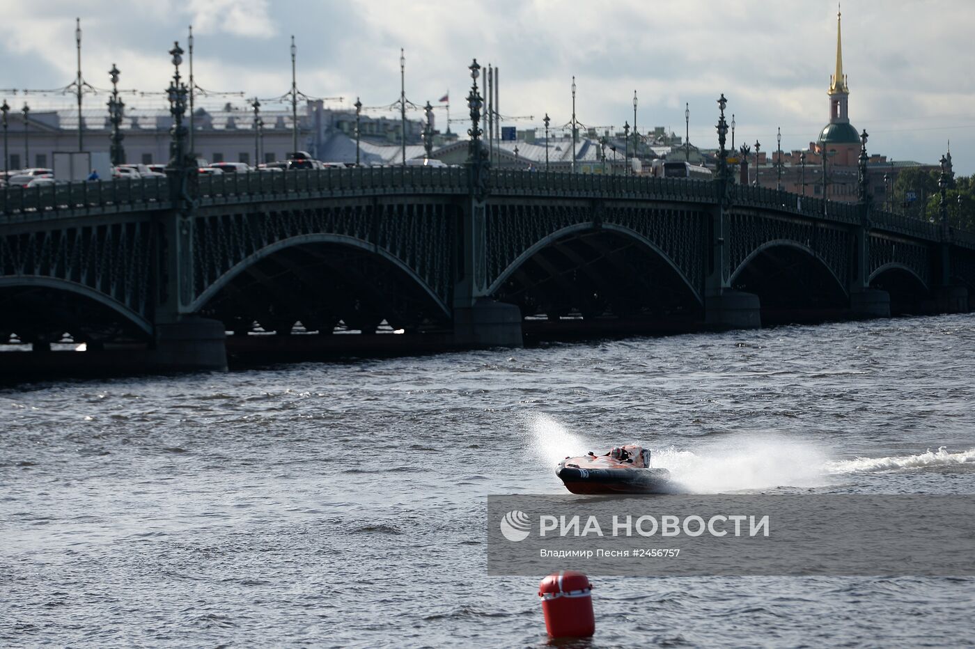 Чемпионат мира по водно-моторному спорту в Санкт-Петербурге