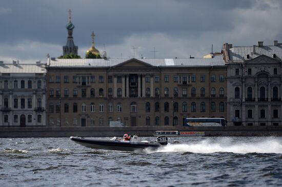 Чемпионат мира по водно-моторному спорту в Санкт-Петербурге