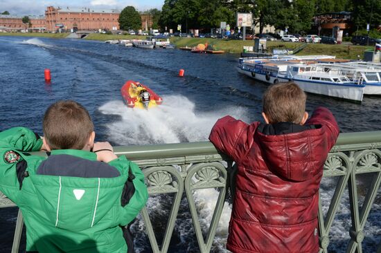 Чемпионат мира по водно-моторному спорту в Санкт-Петербурге