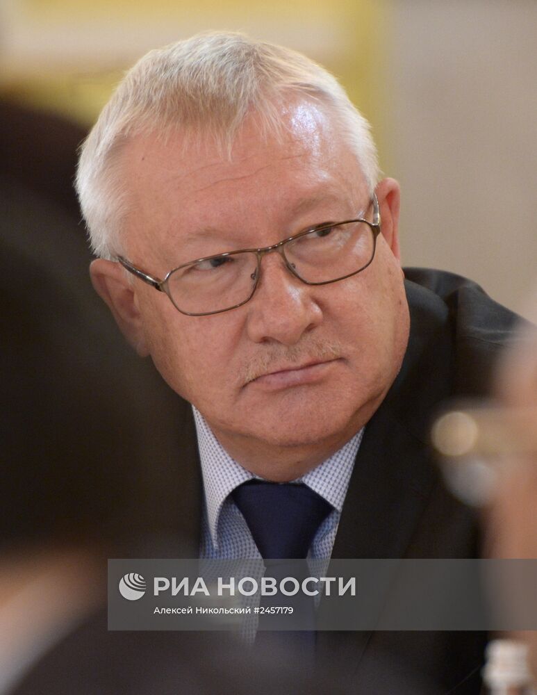 В.Путин провел заседание Совета по межнациональным отношениям