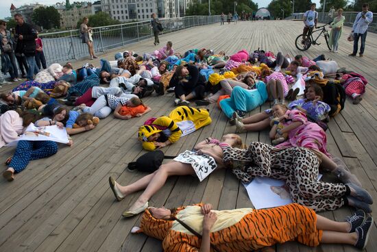 Флеш-моб "Сонный парад" в Санкт-Петербурге