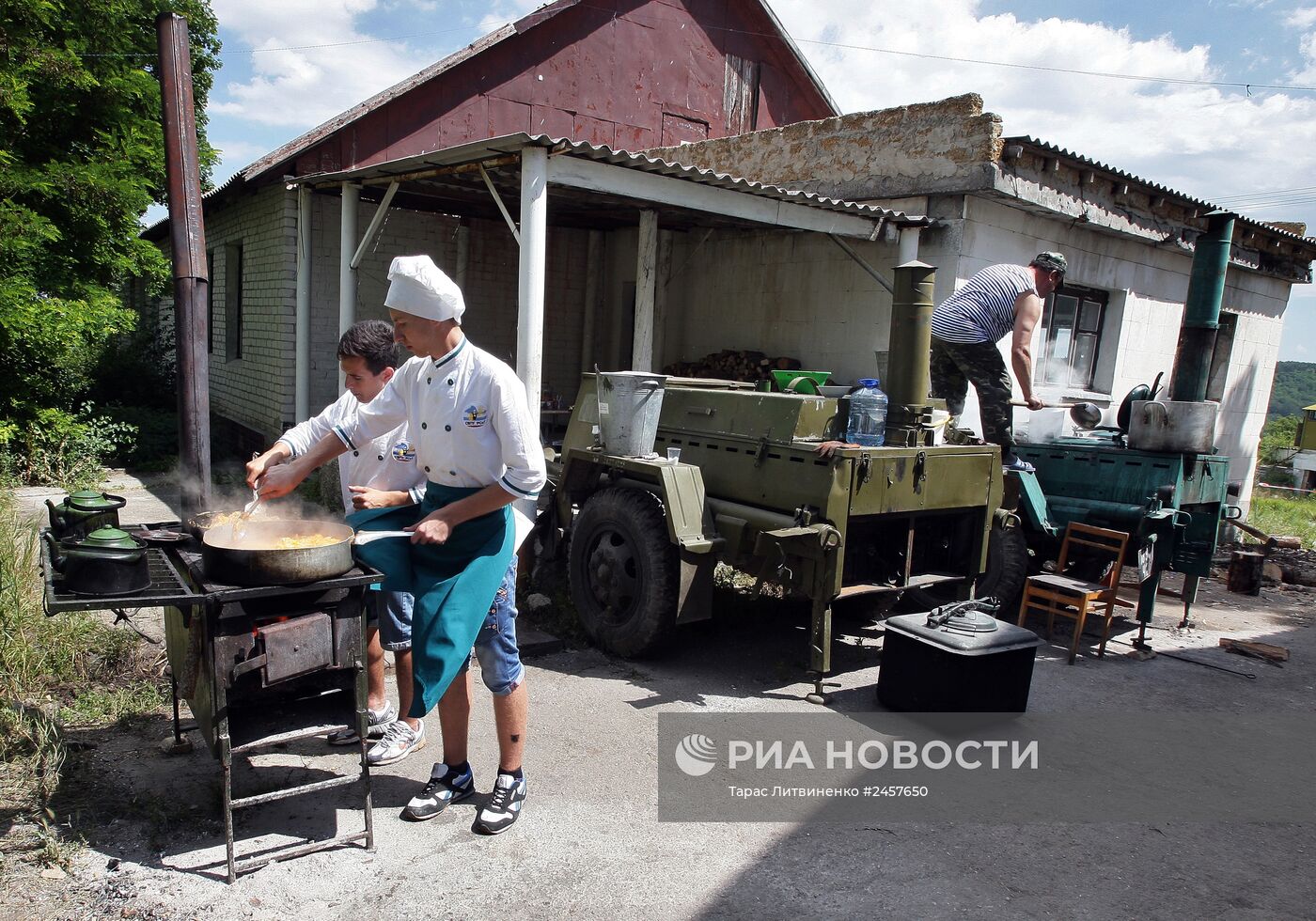 Лагерь МЧС для беженцев в Симферополе