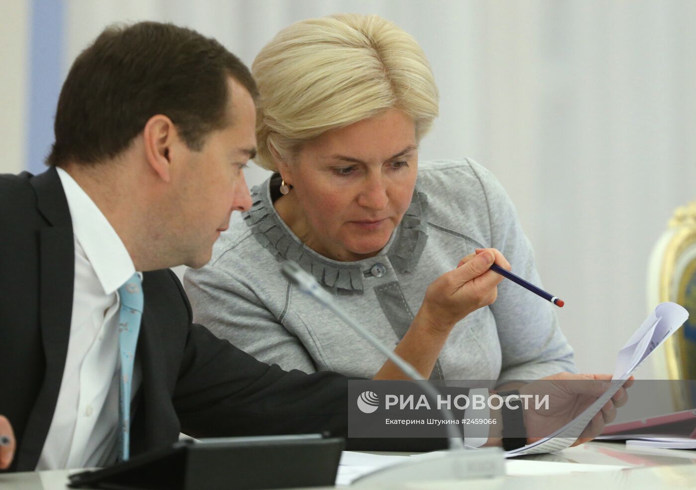 Заседание президиума Совета при президенте РФ по реализации приоритетных национальных проектов и демографической политике