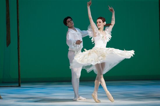 Репетиция одноактного балета "Маргарита и Арман" на сцене Мариинского театра