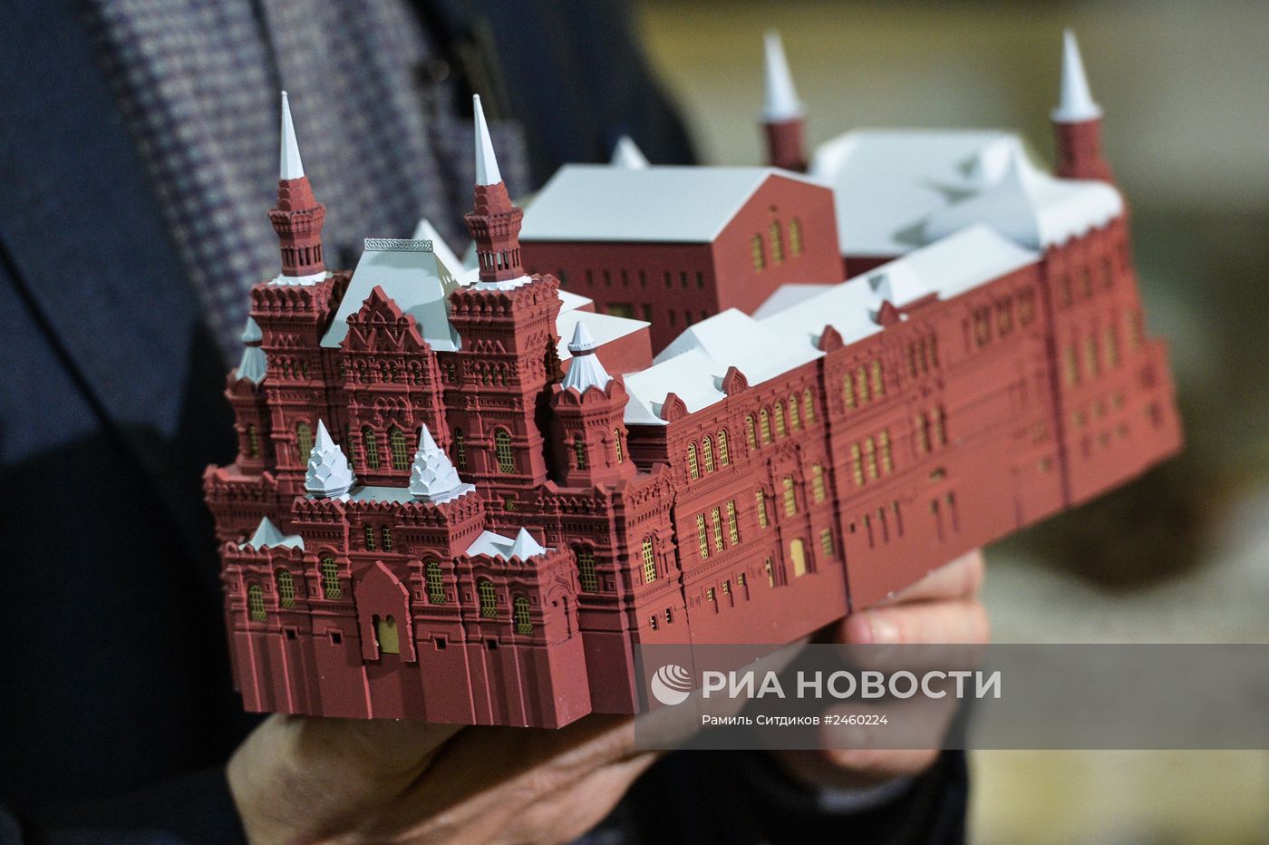 Демонстрация макета города Москвы