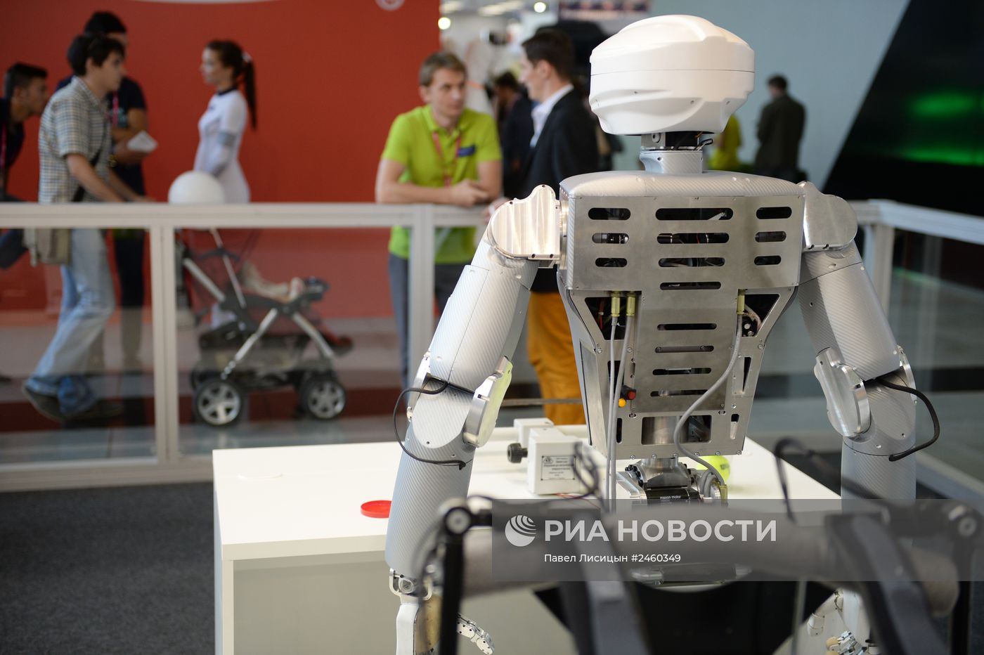 Международная промышленная выставка "Иннопром". Второй день