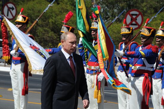 Официальный визит В.Путина в Бразилию. День второй