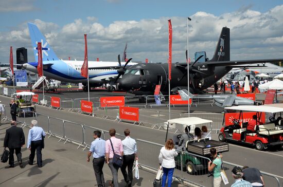 Международный авиационно-космический салон Farnborough Airshow 2014. День второй